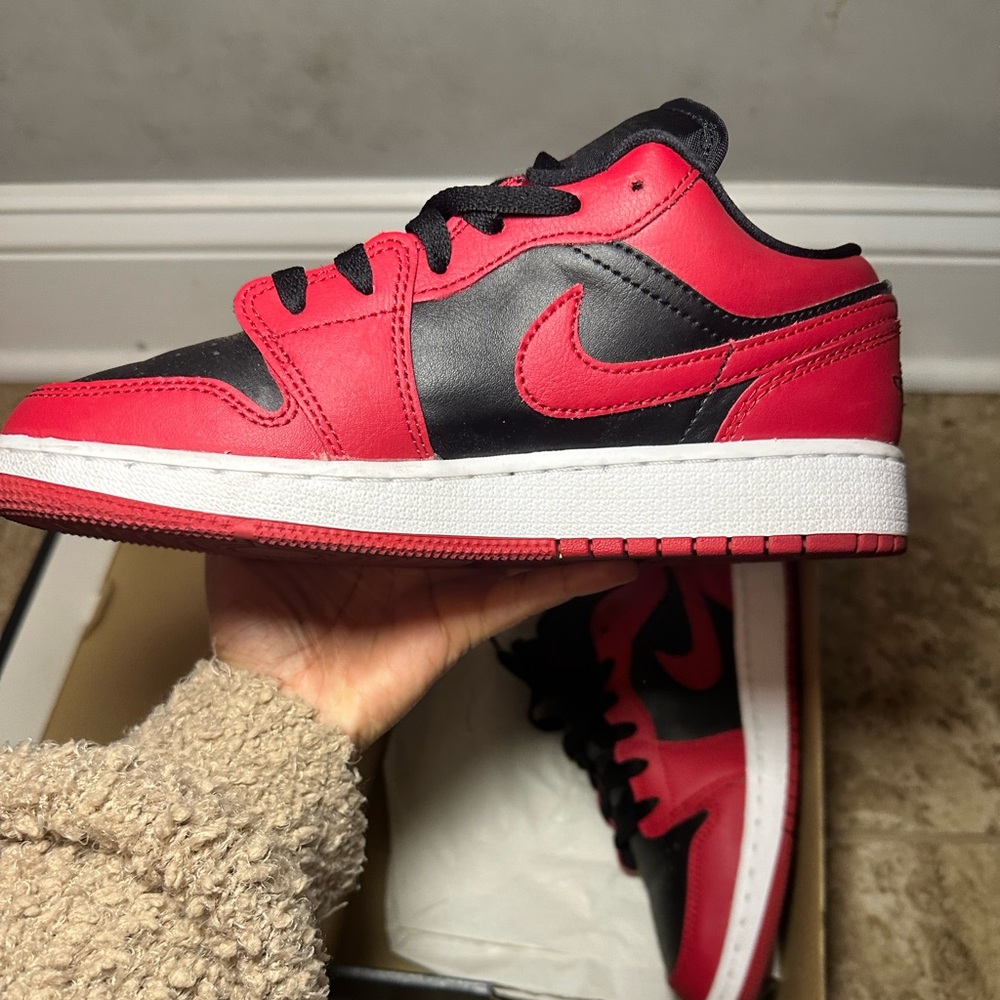 Air Jordan low 1